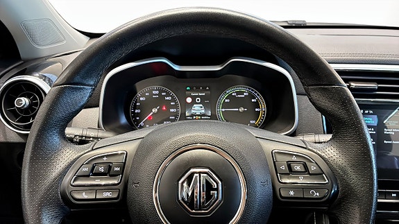 MG ZS 19 of 25