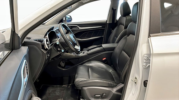 MG ZS 11 of 25
