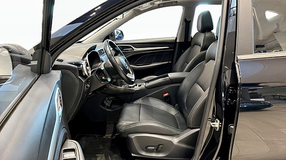 MG ZS 11 of 25