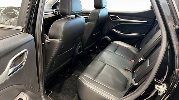 MG ZS 7 of 25