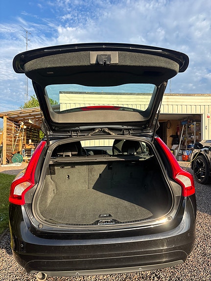 Volvo V60 8 of 10
