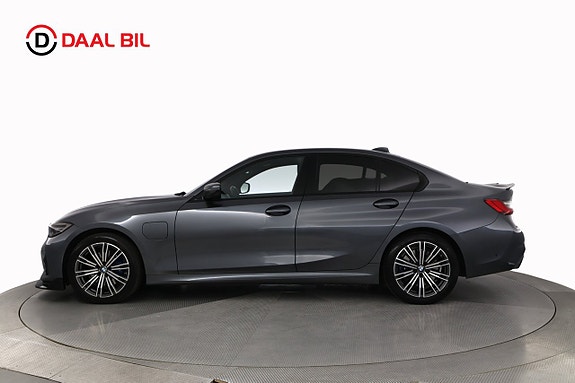 BMW 330e 8 of 27