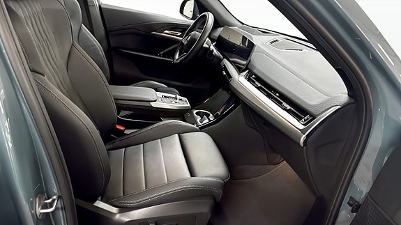 BMW iX2 3 of 12