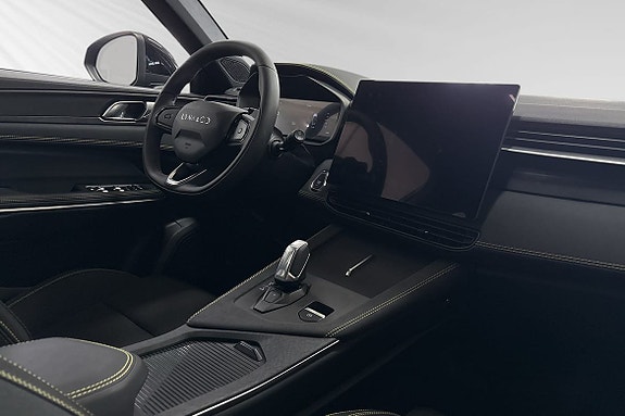 Lynk & Co 01 9 of 17