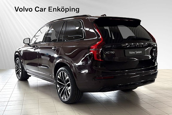 Volvo XC90 4 of 26
