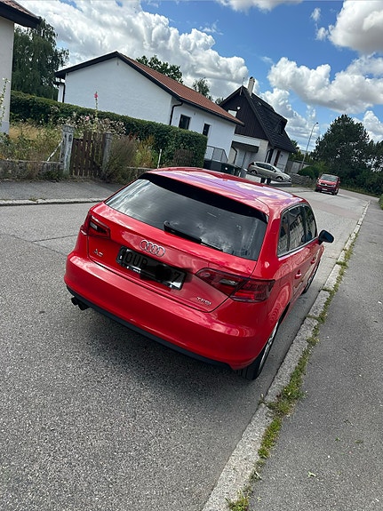 Audi A3 3 of 9
