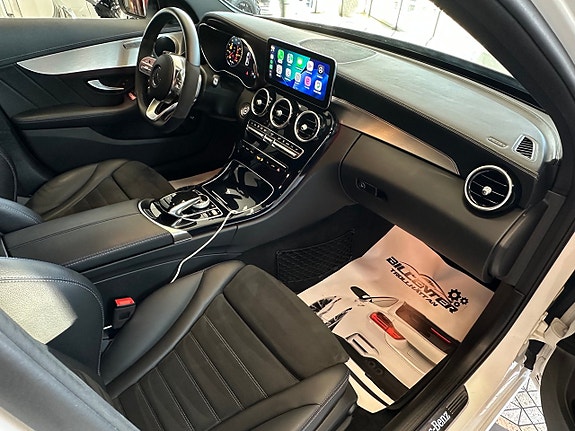 Mercedes-Benz C300 de 12 of 18