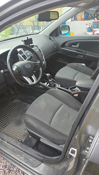 Kia Ceed 2 of 4
