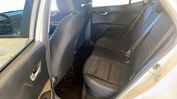Kia Stonic 11 of 13