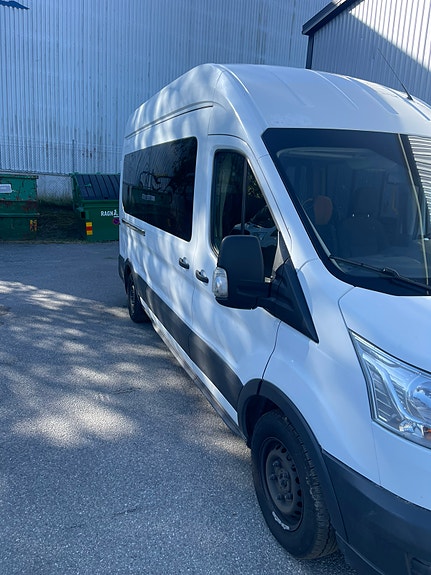 Ford Transit 2 of 5