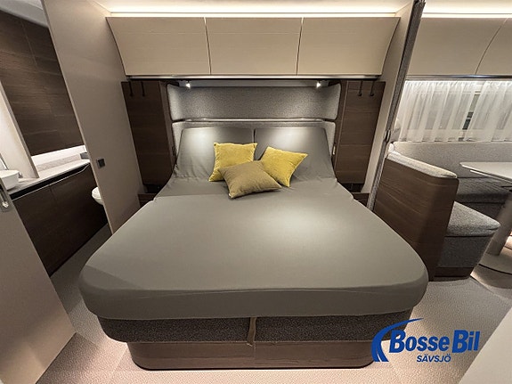 Adria Alpina 663 HT * Queenbed * Frontkök * 11 of 14