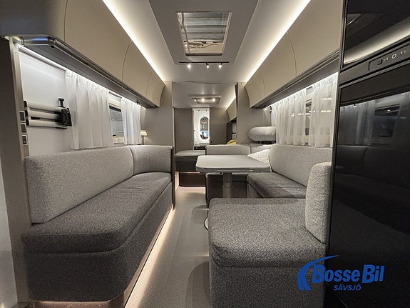Adria Alpina 663 HT * Queenbed * Frontkök * 8 of 14