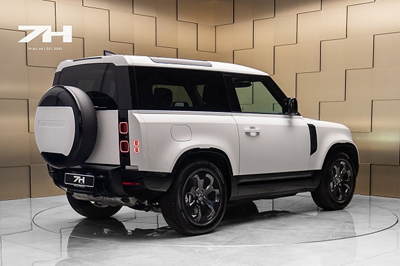 Land Rover Defender 90 5 of 25