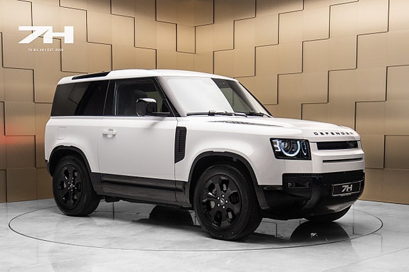 Land Rover Defender 90 7 of 25