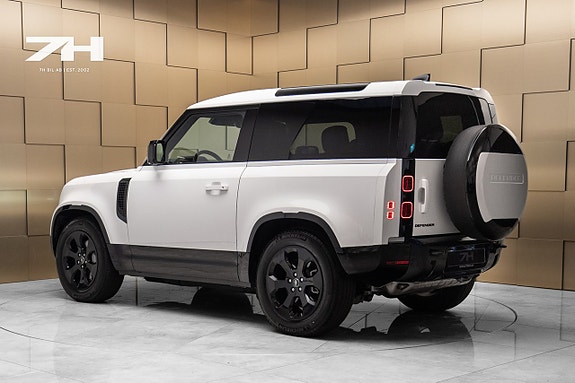 Land Rover Defender 90 3 of 25