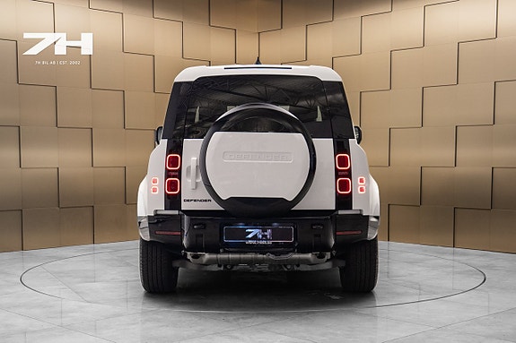 Land Rover Defender 90 4 of 25