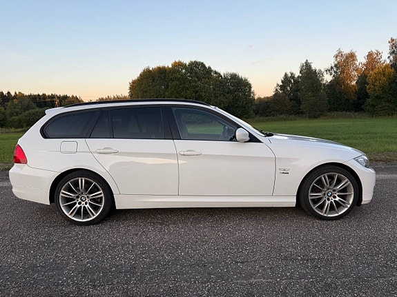 BMW 320d 3 of 8