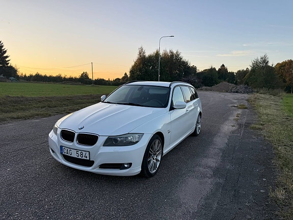 BMW 320d 2 of 8