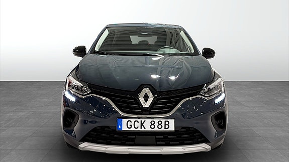 Renault Captur 8 of 9