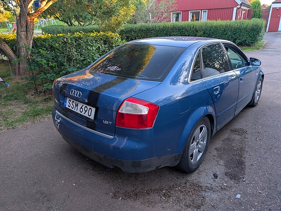 Audi A4 4 of 5