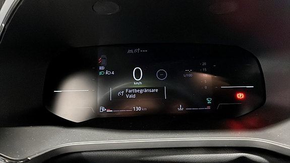 Renault Captur 14 of 23
