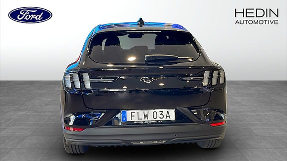 Ford Mustang Mach-E 7 of 9