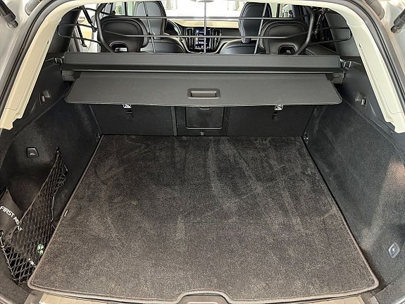 Volvo XC60 26 of 29