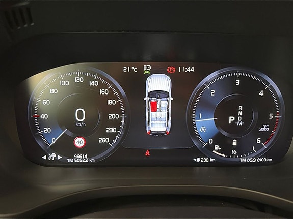 Volvo XC60 17 of 29