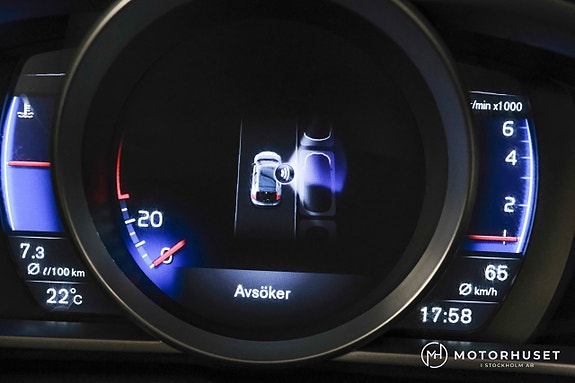 Volvo V40 19 of 25