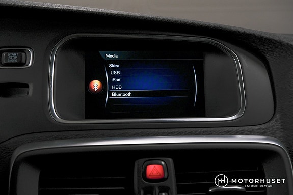 Volvo V40 12 of 25