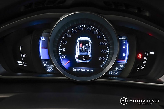Volvo V40 18 of 25