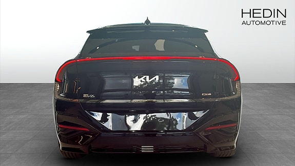 Kia EV6 7 of 24