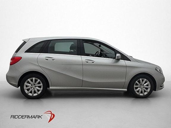 Mercedes-Benz B180 9 of 30