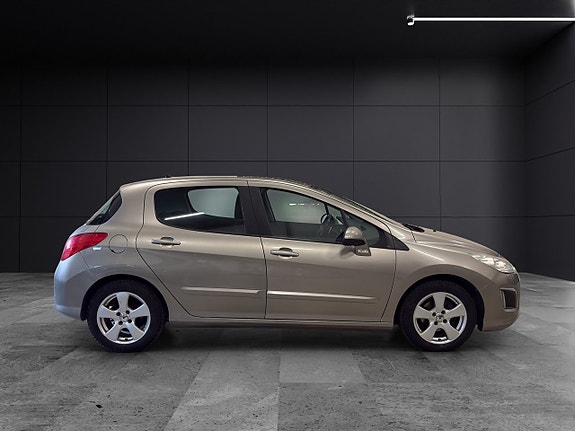 Peugeot 308 7 of 22