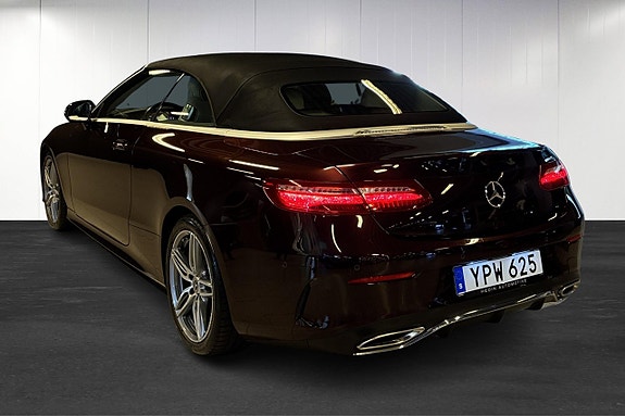 Mercedes-Benz E200 12 of 25