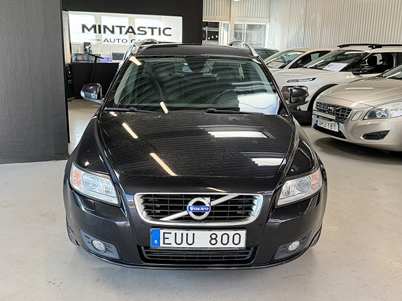 Volvo V50 4 of 22