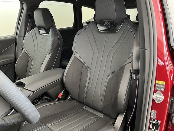 BMW iX3 7 of 18