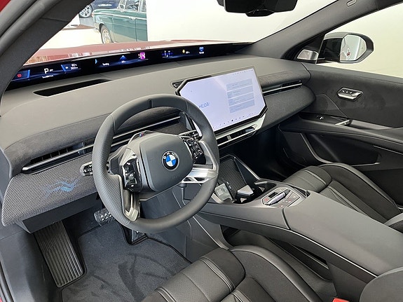 BMW iX3 6 of 18