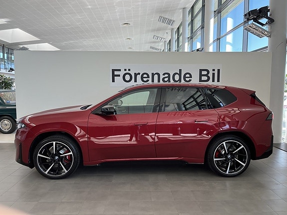 BMW iX3 3 of 18