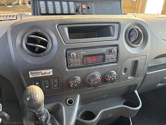 Renault Master 21 of 21