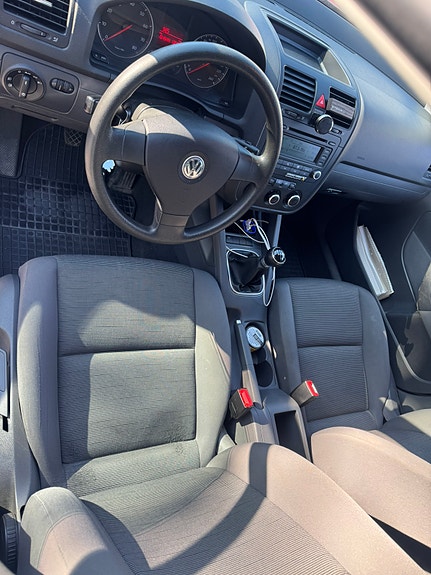 Volkswagen Golf V 7 of 7