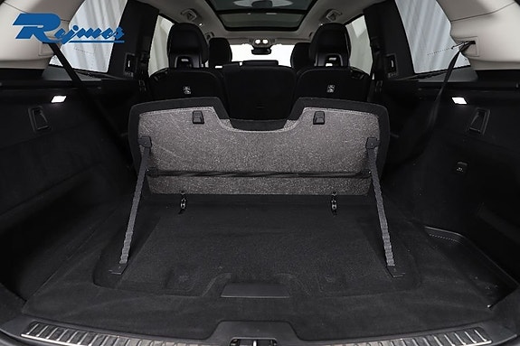 Volvo XC90 20 of 28