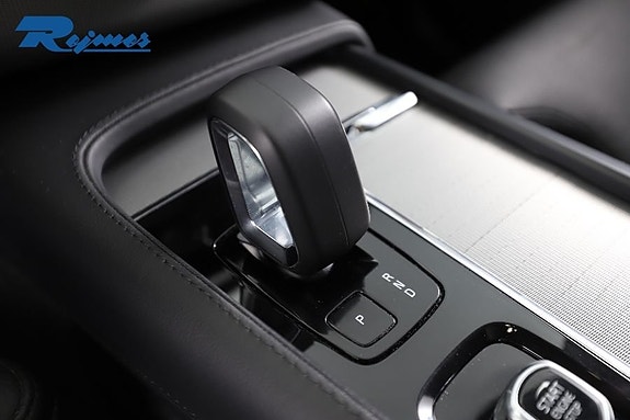 Volvo XC90 24 of 28