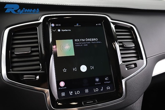 Volvo XC90 13 of 28