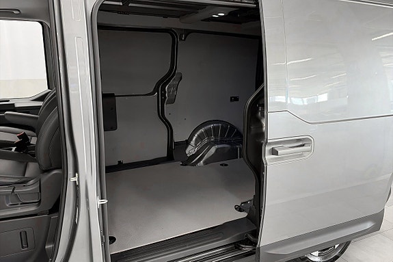 Kia PV5 9 of 16
