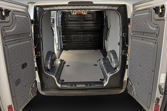 Kia PV5 14 of 16