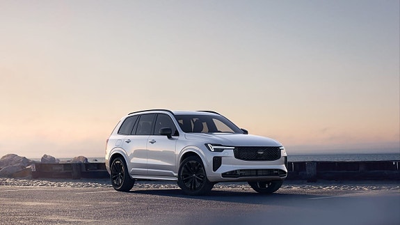 Volvo XC90 16 of 30