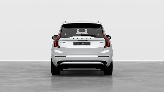 Volvo XC90 4 of 30