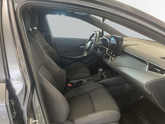 Toyota Corolla 6 of 17