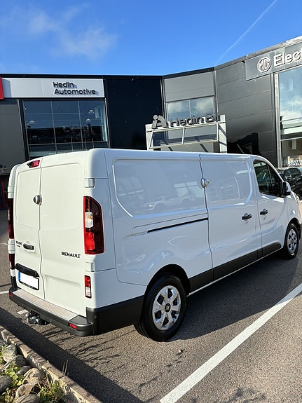 Renault Trafic 4 of 5